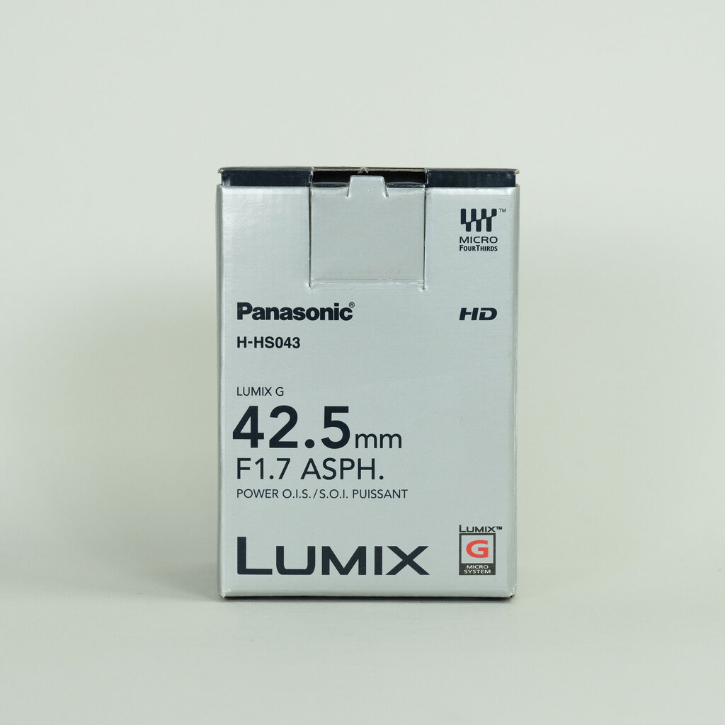 Panasonic LUMIX G 42.5mm / F1.7 ASPH. / POWER O.I.S.