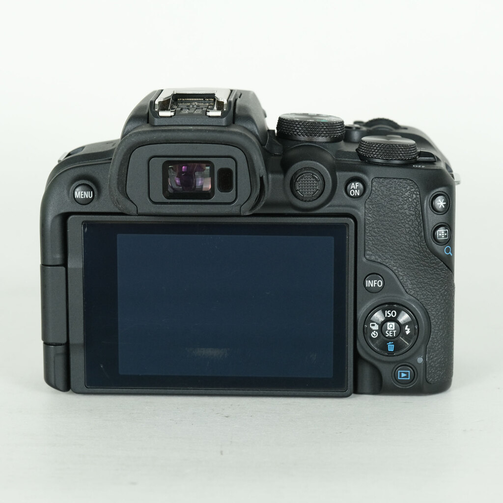 Canon EOS R10 [�{�f�B]