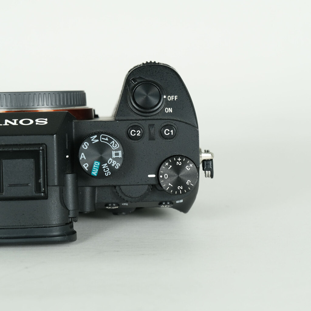 SONY α7 III(ILCE-7M3) SONY α7 III(ILCE-7M3)