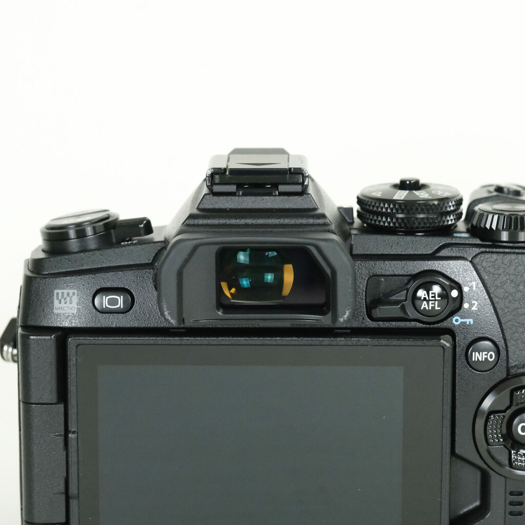 OLYMPUS OM-D E-M1 Mark II