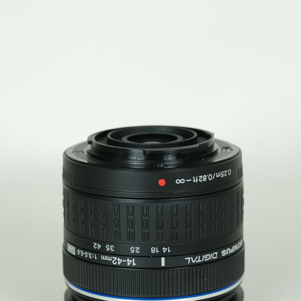 OLYMPUS ZUIKO DIGITAL ED 14-42mm F3.5-5.6