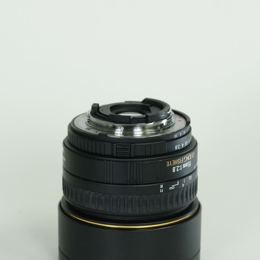 SIGMA 15mm F2.8EX DG DIAGONAL FISHEYE (ニコンF用) SIGMA 15mm F2.8EX DG DIAGONAL FISHEYE (ニコンF用)
