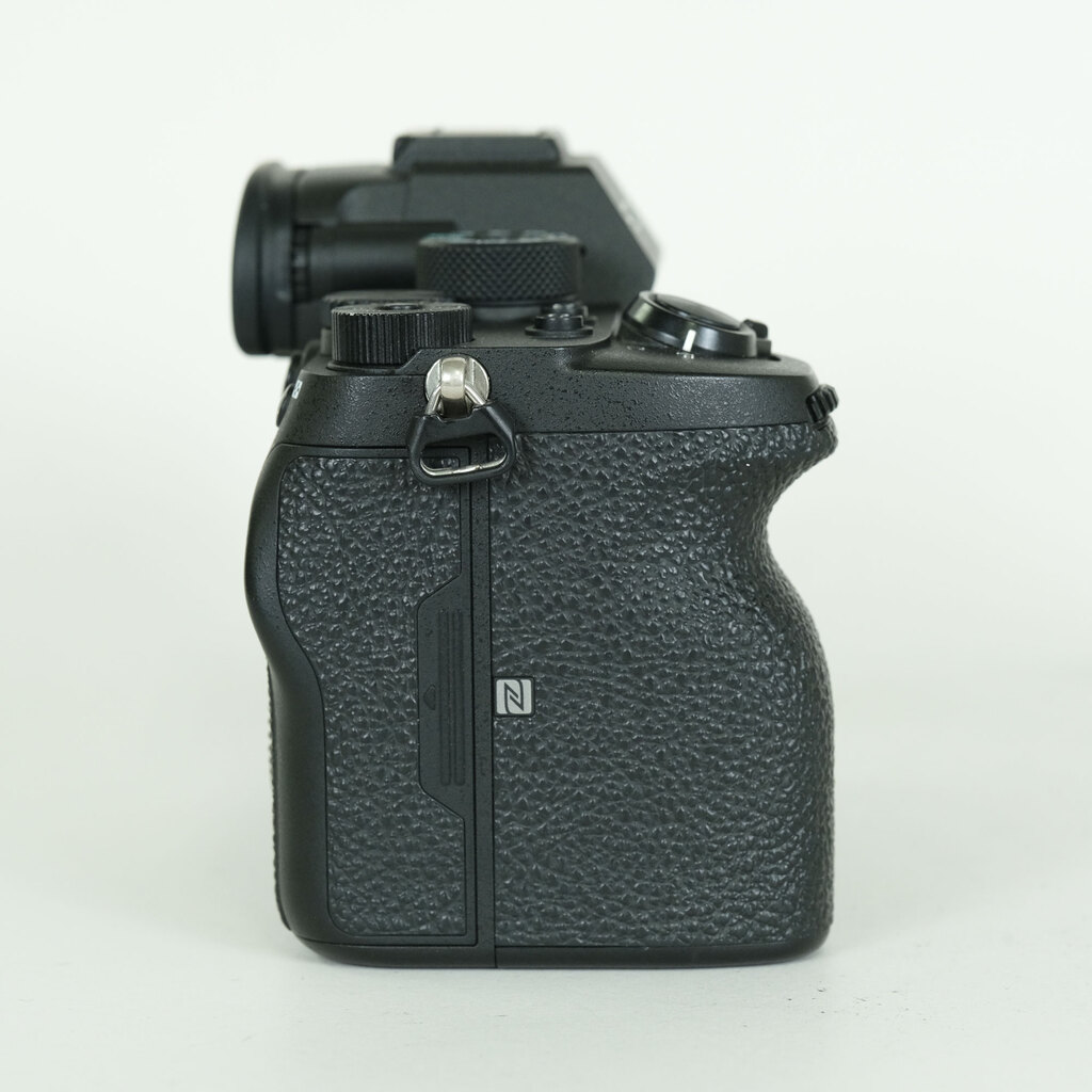 SONY α7R IV(ILCE-7RM4) SONY α7R IV(ILCE-7RM4)