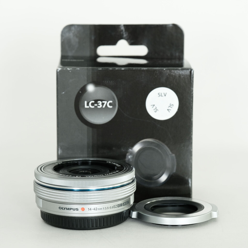 OLYMPUS M.ZUIKO DIGITAL ED 14-42mm F3.5-5.6 EZ シルバー