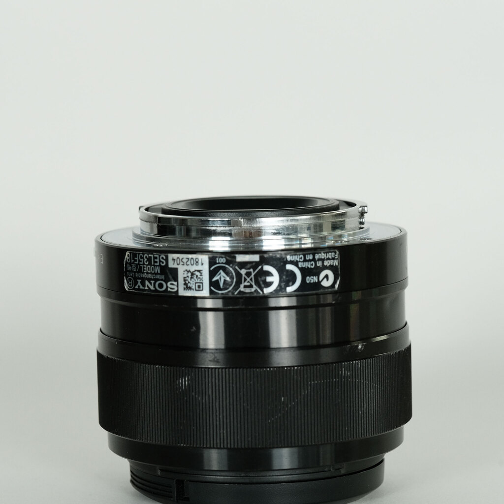 SONY E 35mm F1.8 OSS SEL35F18 SONY E 35mm F1.8 OSS SEL35F18