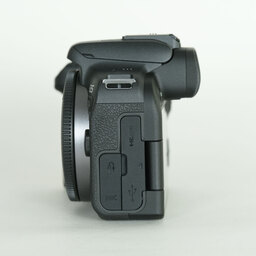 Canon EOS R10