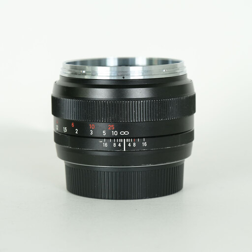 Carl Zeiss Planar T* 50mm F1.4 ZE [キヤノンEF用]