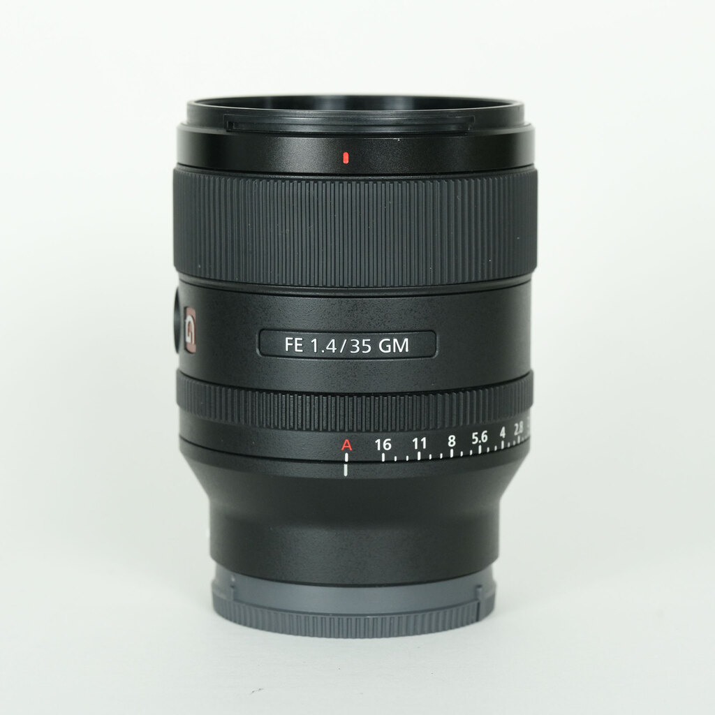 FE 35mm F1.4 GM SEL35F14GM 中古価格比較 - 価格.com