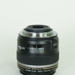 Canon EF-S60mm F2.8 マクロ USM