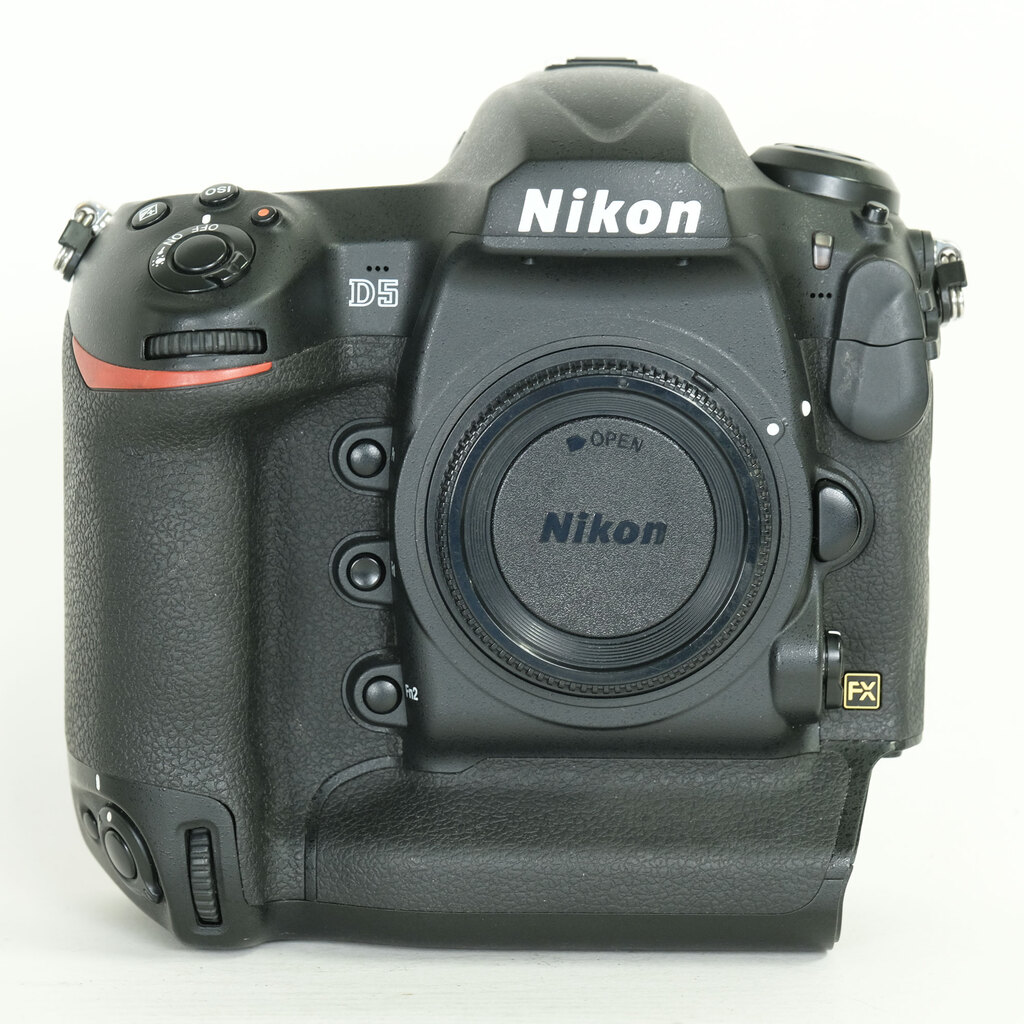 Nikon D5