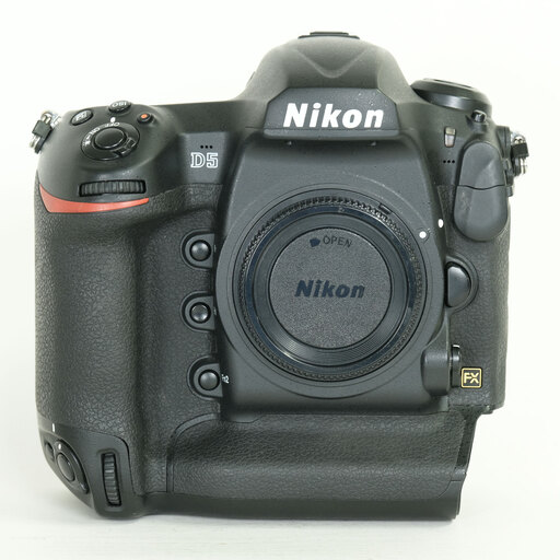 Nikon D5