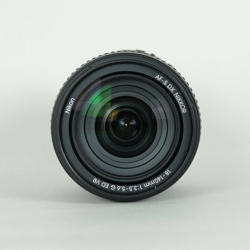 Nikon AF-S DX NIKKOR 18-140mm F3.5-5.6G ED VRの出品 | ONE SCENE