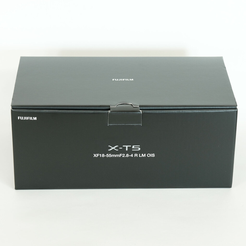 FUJIFILM X-T5