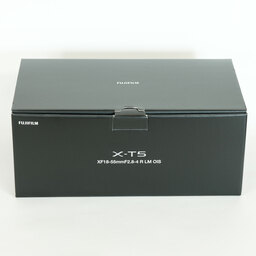 FUJIFILM X-T5