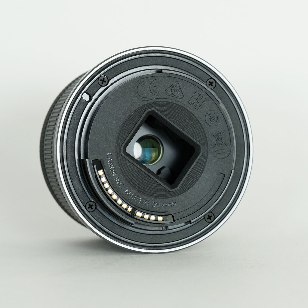 Canon RF-S 18-45mm F4.5-6.3 IS STM