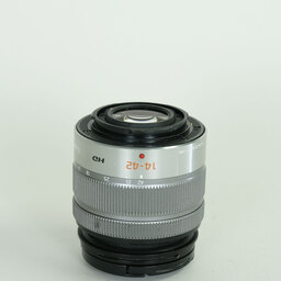 Panasonic LUMIX G VARIO 14-42mm F3.5-5.6II ASPH. MEGA O.I.S. シルバー H-FS1442A-S Panasonic LUMIX G VARIO 14-42mm F3.5-5.6II ASPH. MEGA O.I.S. シルバー H-FS1442A-S