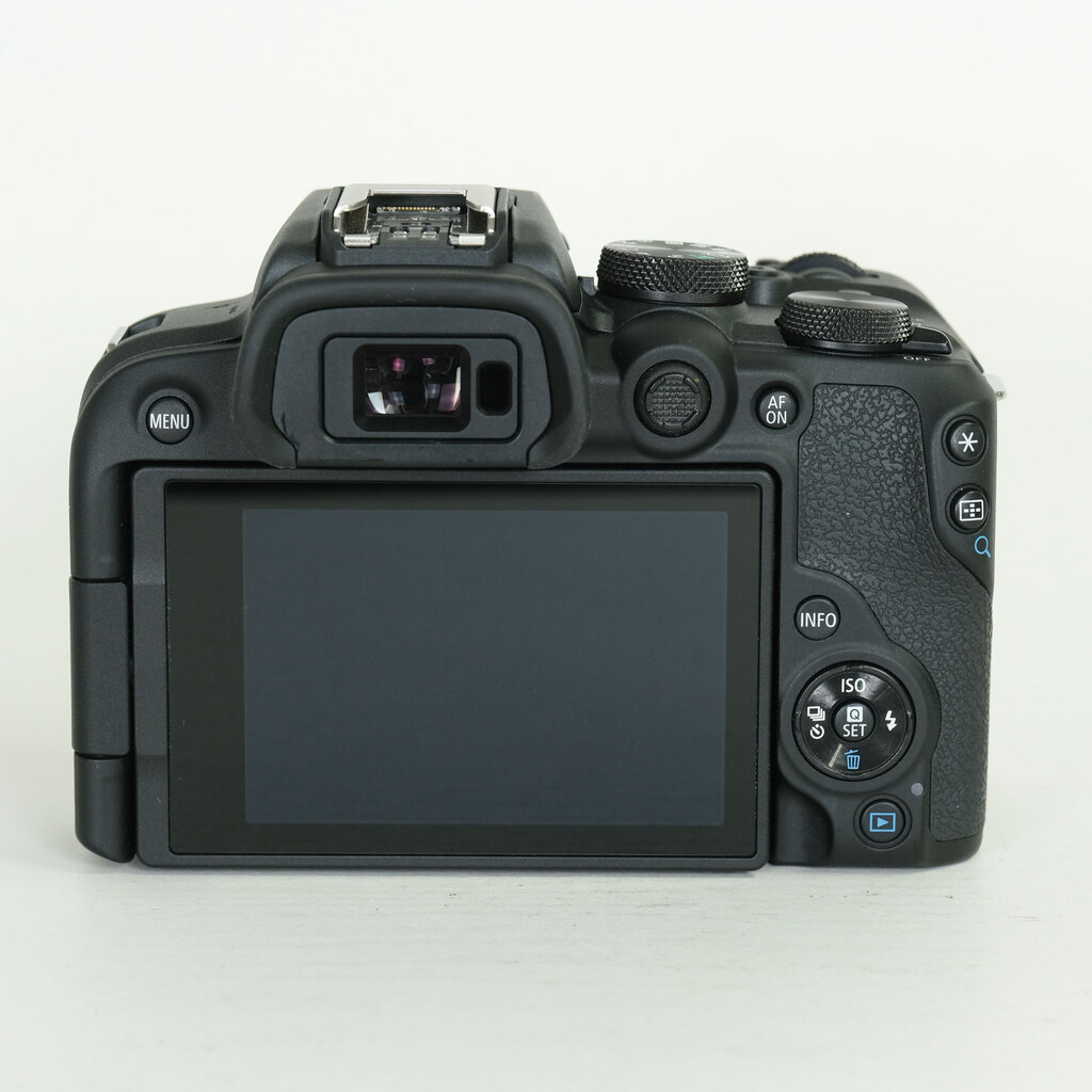 Canon EOS R10