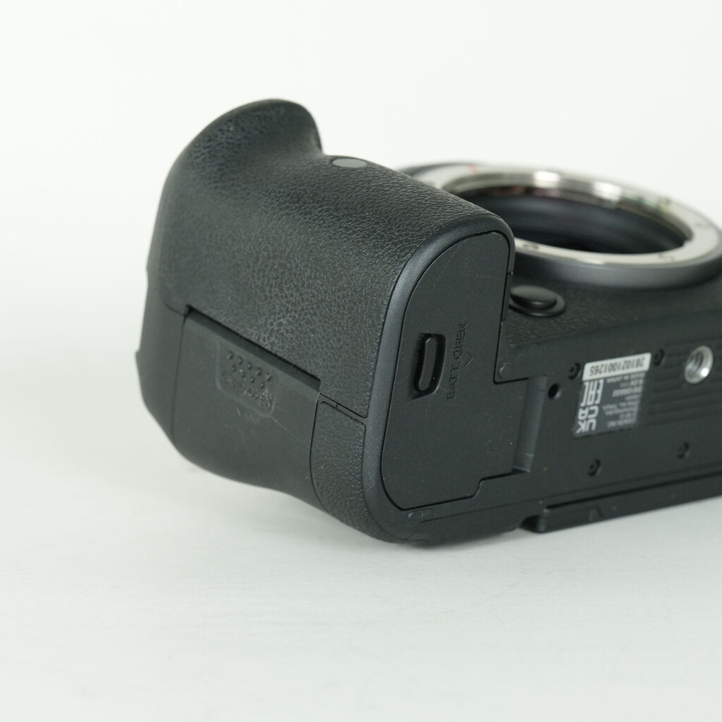 Canon EOS R6