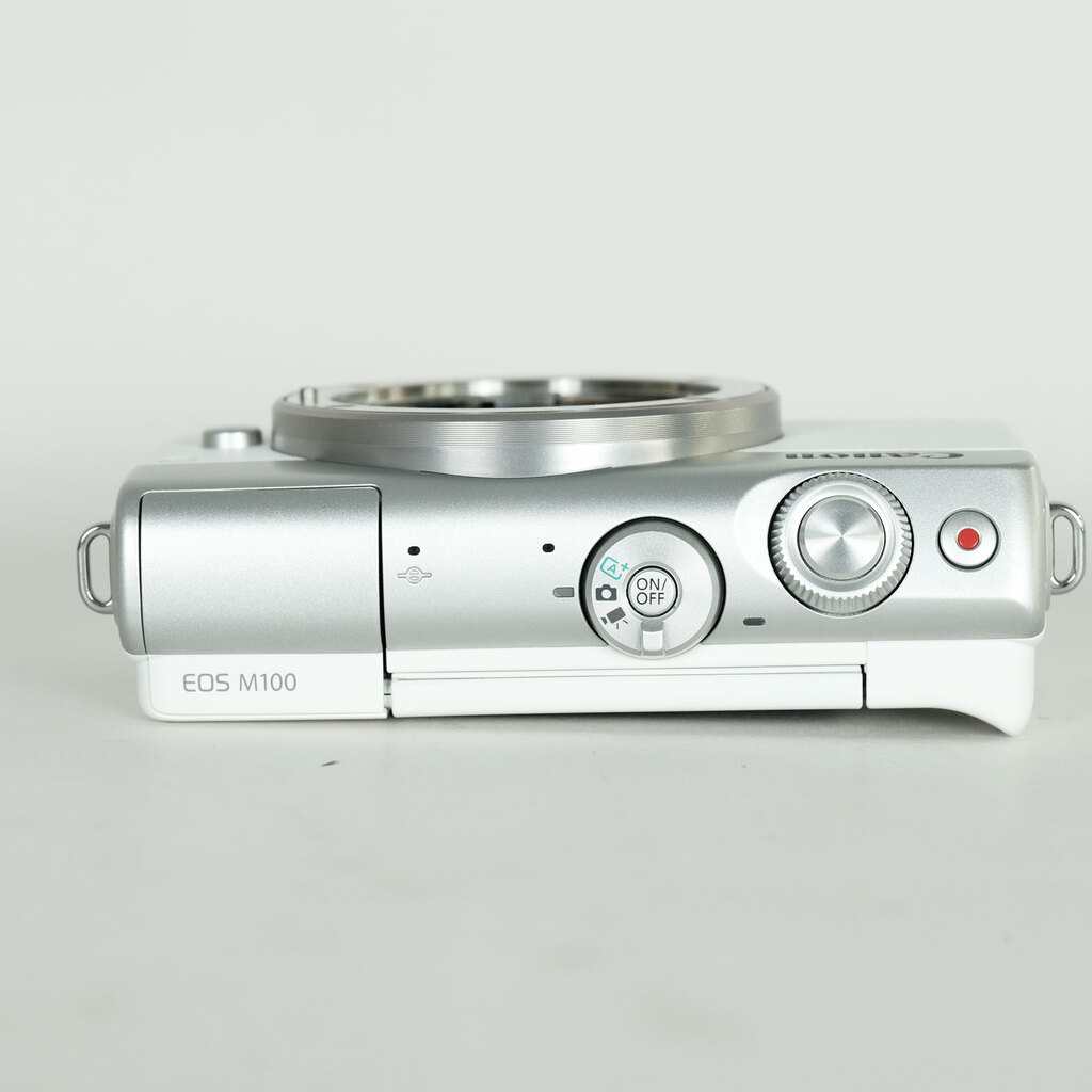 Canon EOS M100