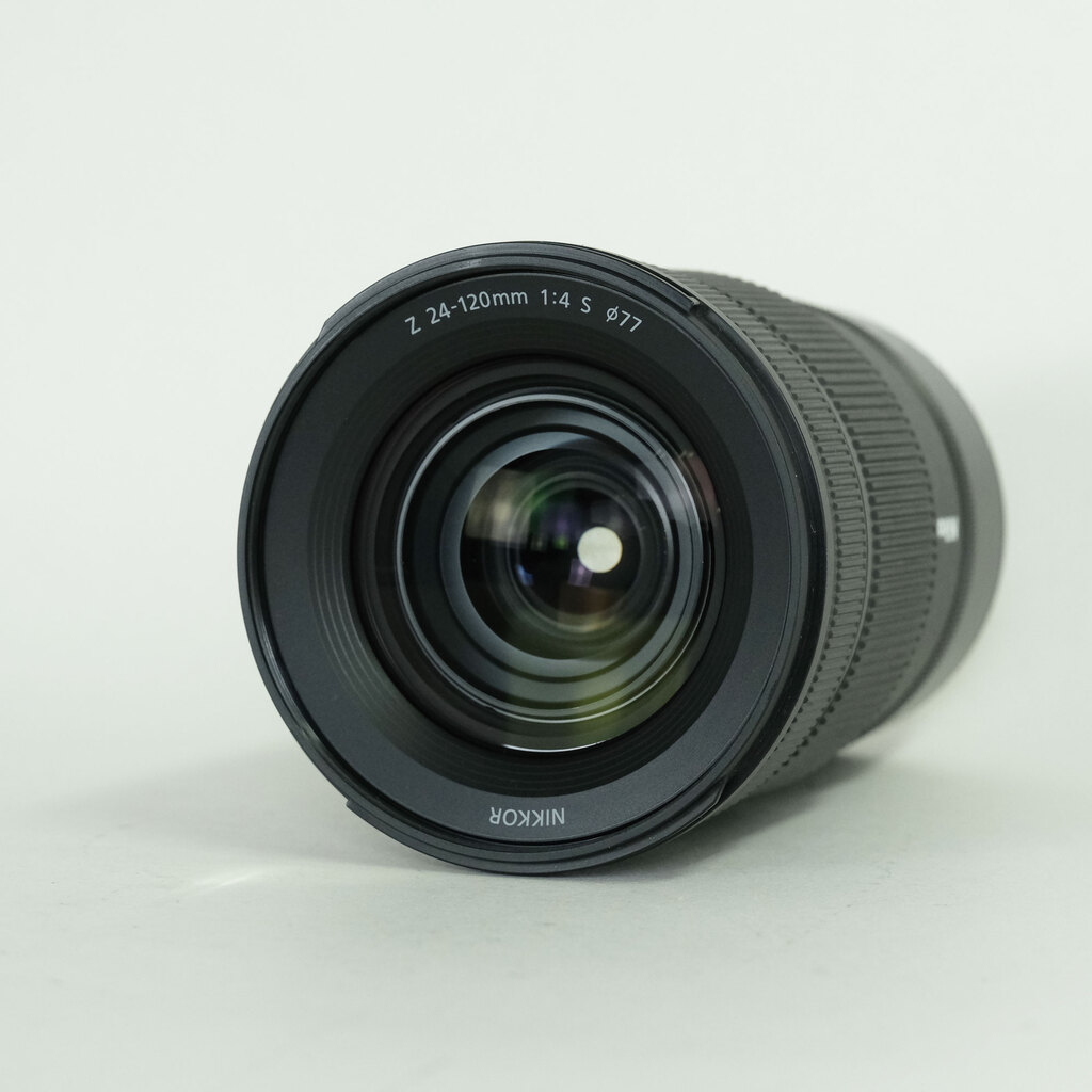 Nikon NIKKOR Z 24-120mm f/4 S Nikon NIKKOR Z 24-120mm f/4 S