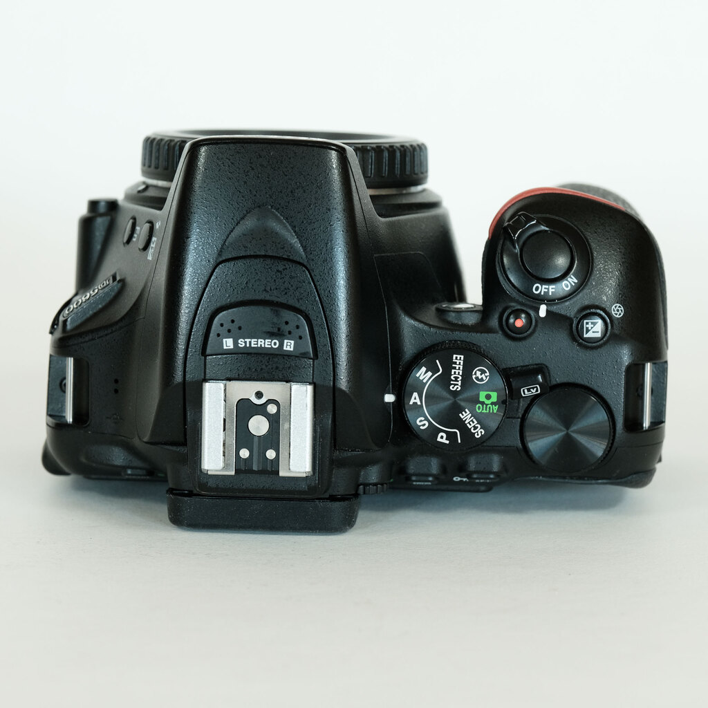 Nikon D5600