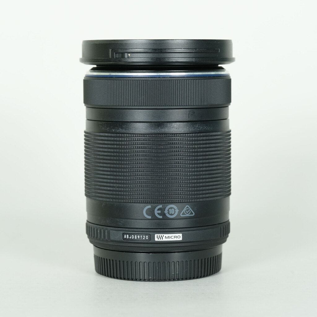OLYMPUS M.ZUIKO DIGITAL ED 40-150mm F4.0-5.6 R [�u���b�N]
