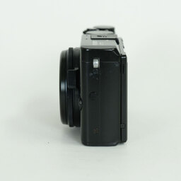 FUJIFILM X70 ブラック