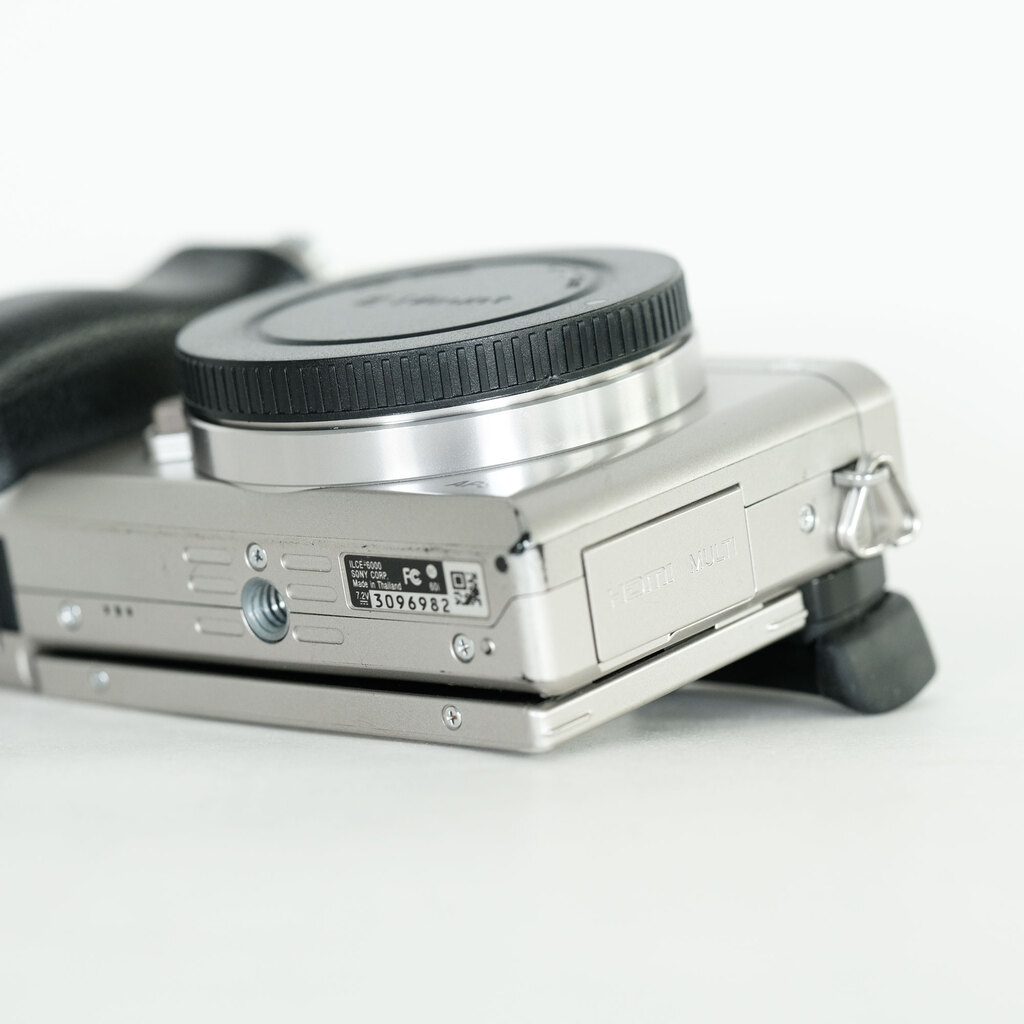 SONY α6000（ILCE-6000）