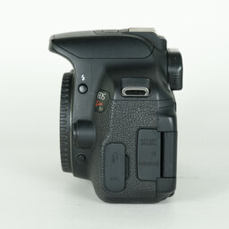Canon EOS Kiss X7i Canon EOS Kiss X7i