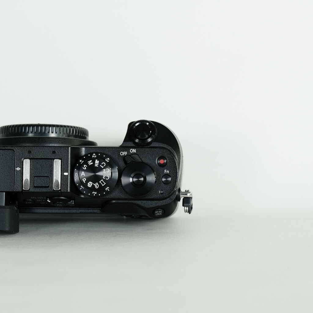 Panasonic LUMIX DMC-GX8 ボディ ブラック