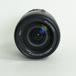 Nikon AF-S DX NIKKOR 18-300mm f/3.5-6.3G ED VR