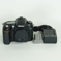 Nikon D90 ボディ