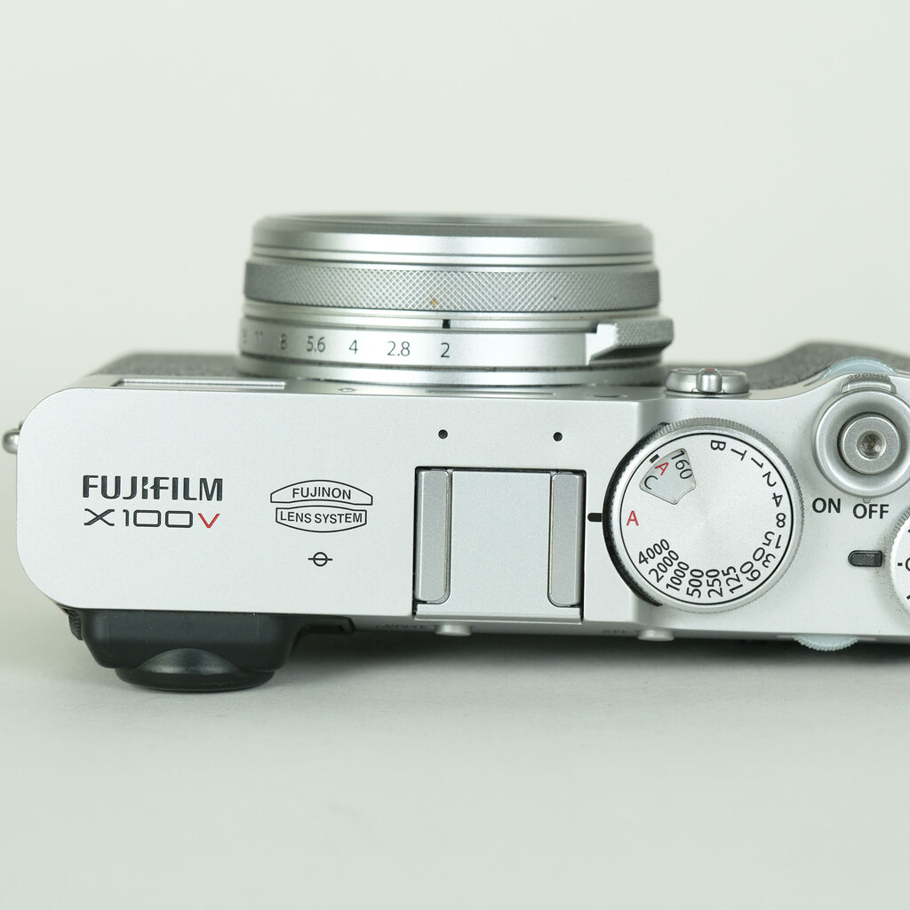 FUJIFILM X100V シルバー