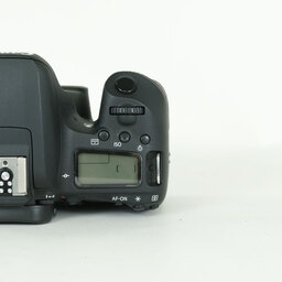 Canon EOS 9000D