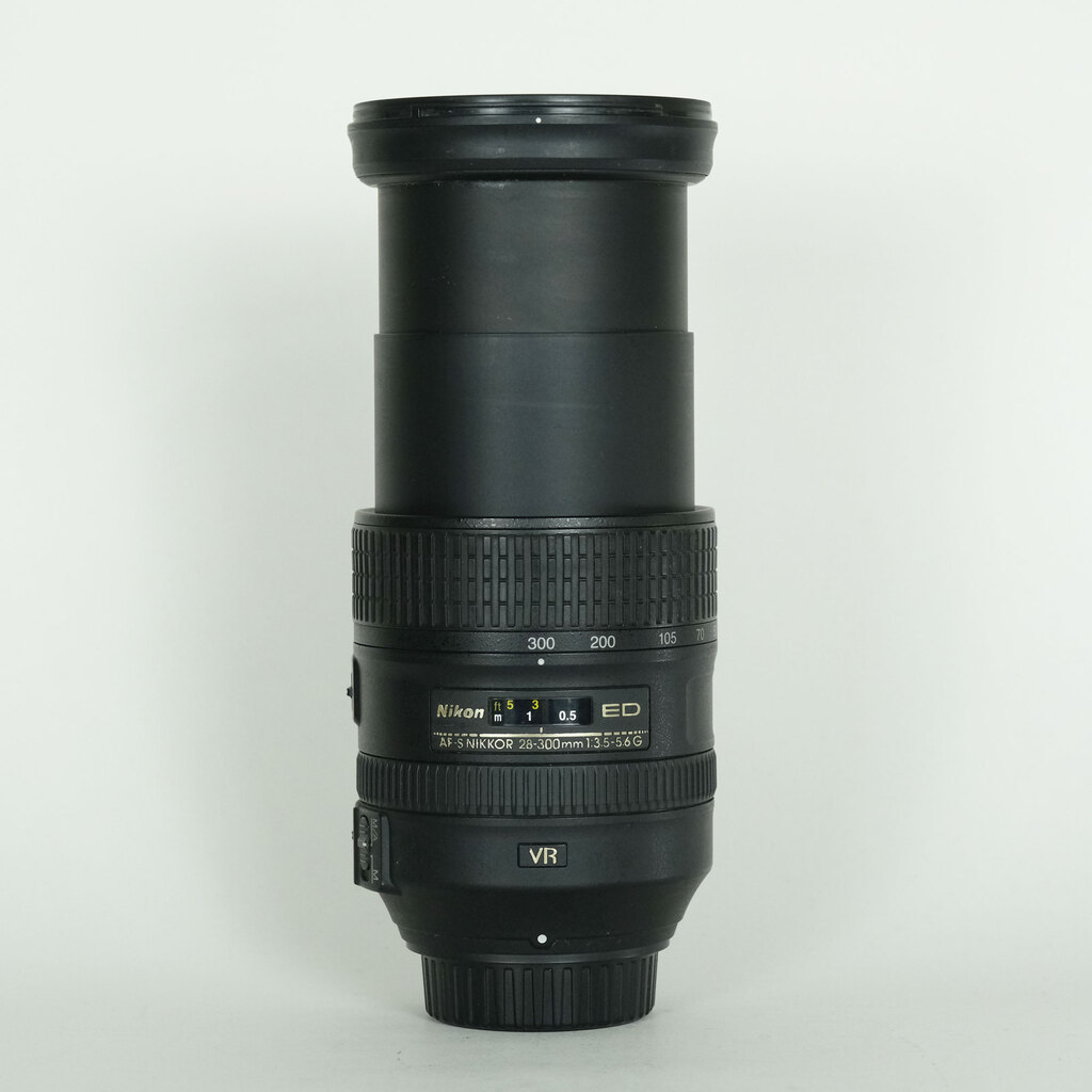 Nikon AF-S NIKKOR 28-300mm f/3.5-5.6G ED VR