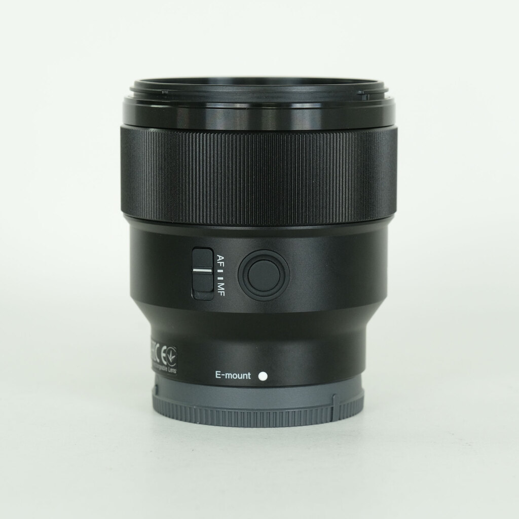 SONY FE 85mm F1.8 SEL85F18