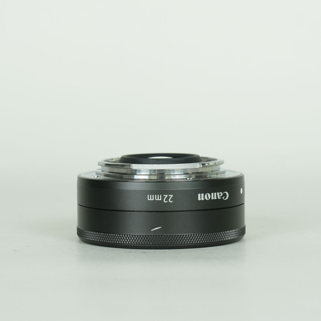 Canon EF-M22mm F2 STMの出品 | ONE SCENE（ワンシーン）