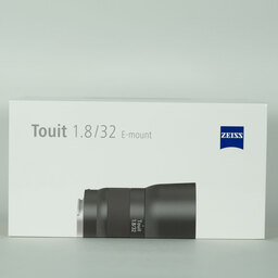 Carl Zeiss Touit 32mm F1.8（ソニーE用）