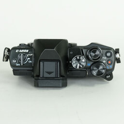 OLYMPUS OM-D E-M10 Mark II