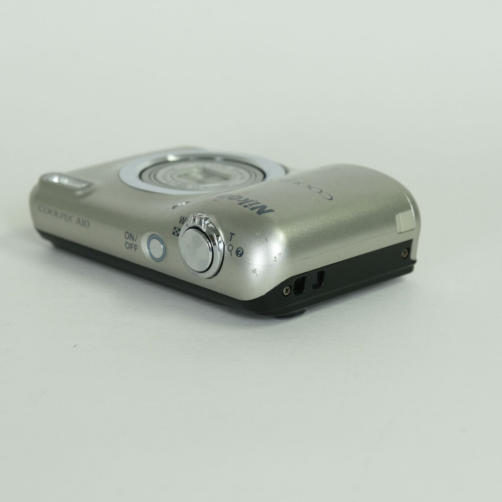 Nikon COOLPIX A10 シルバー