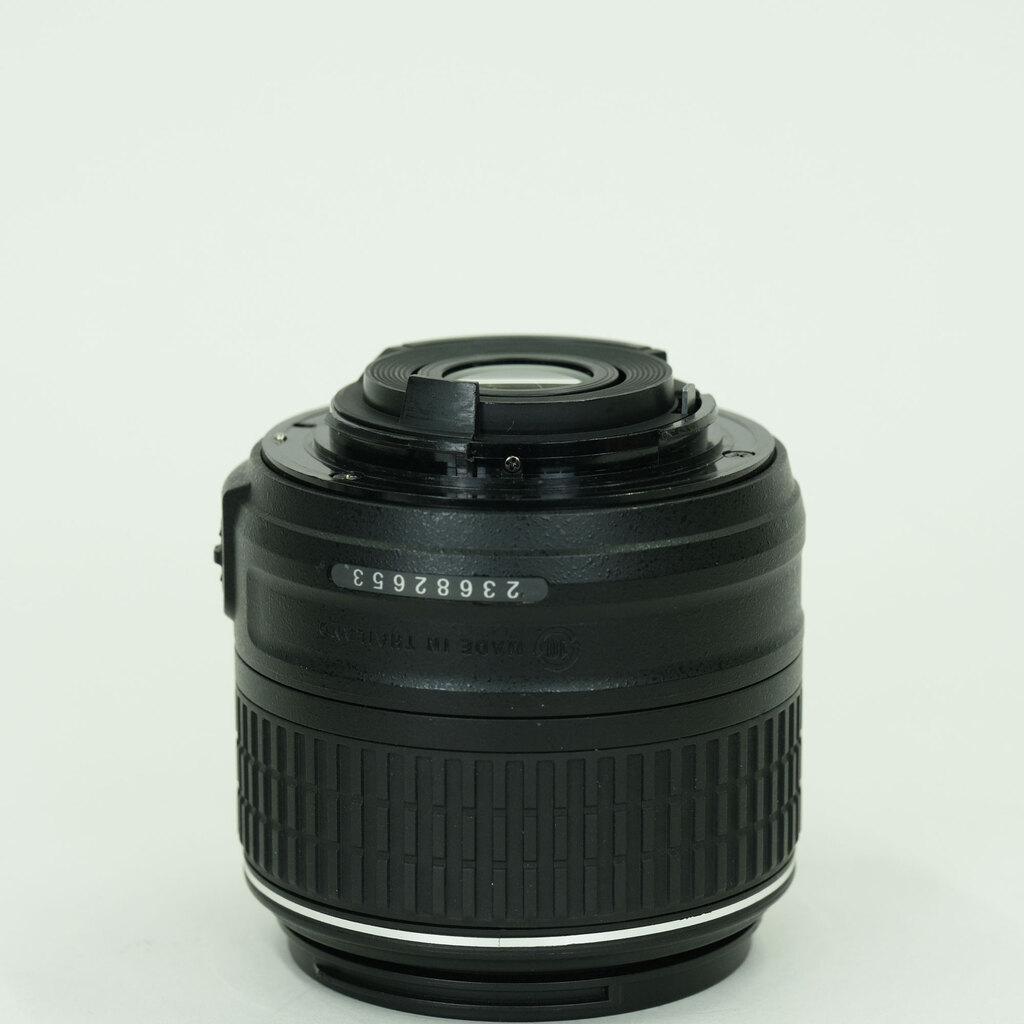 Nikon AF-S DX NIKKOR 18-55mm f3.5-5.6G VR II