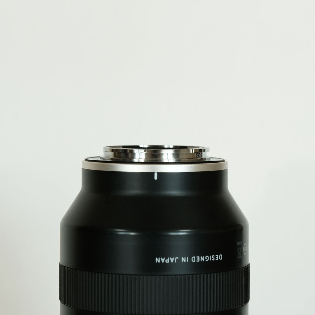 TAMRON 70-180mm F/2.8 Di III VXD (Model A056) [ ソニーE用 ]