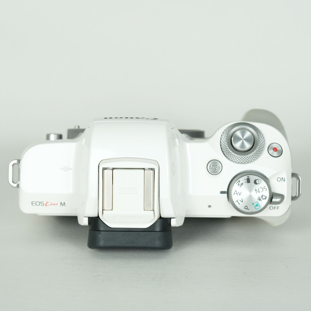 Canon EOS Kiss Mの出品 | ONE SCENE（ワンシーン）