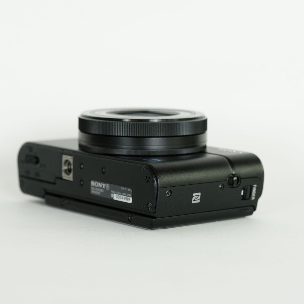 SONY Cyber-shot DSC-RX100M3