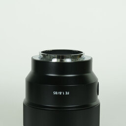 SONY FE 85mm F1.8 SEL85F18 SONY FE 85mm F1.8 SEL85F18