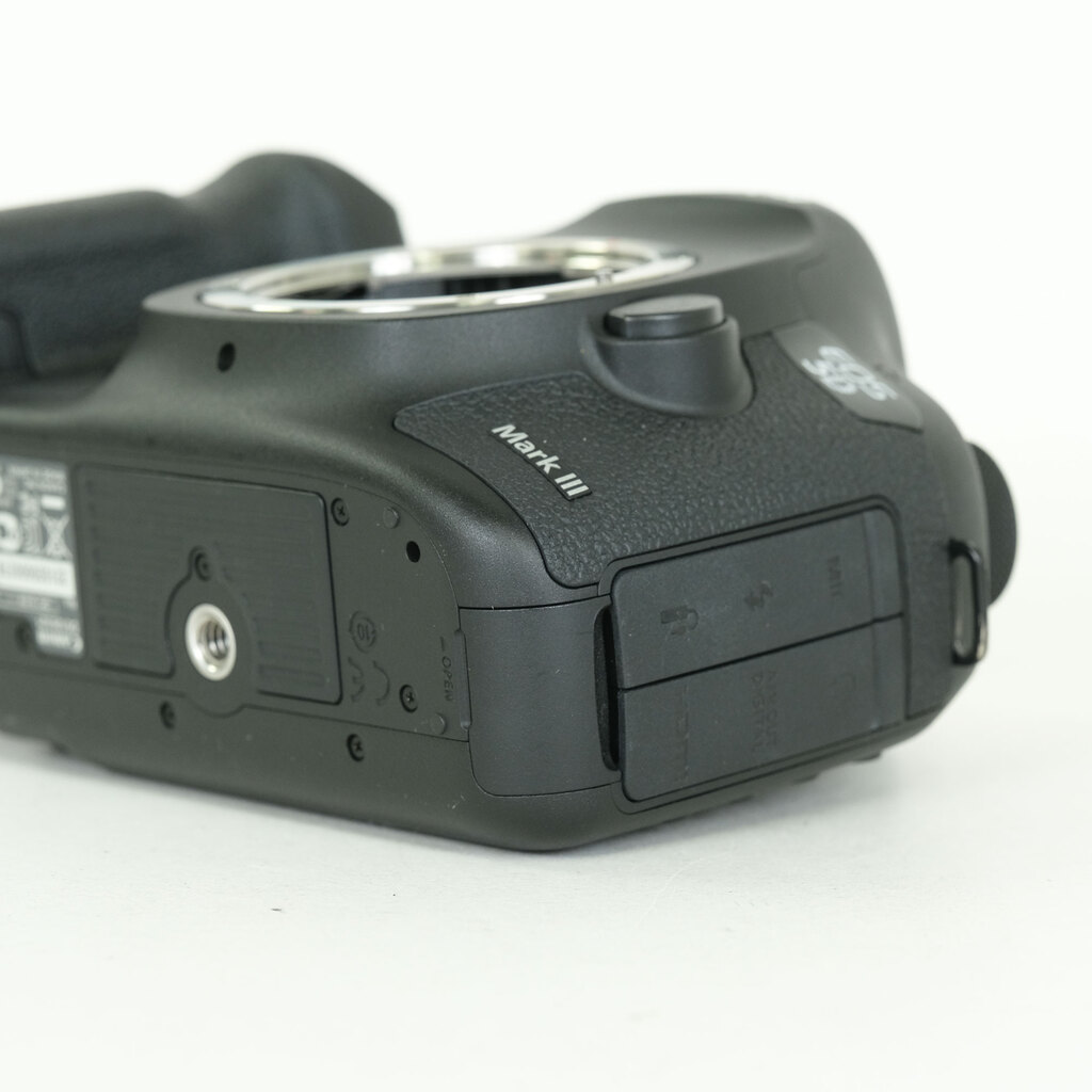 Canon EOS 5D Mark III