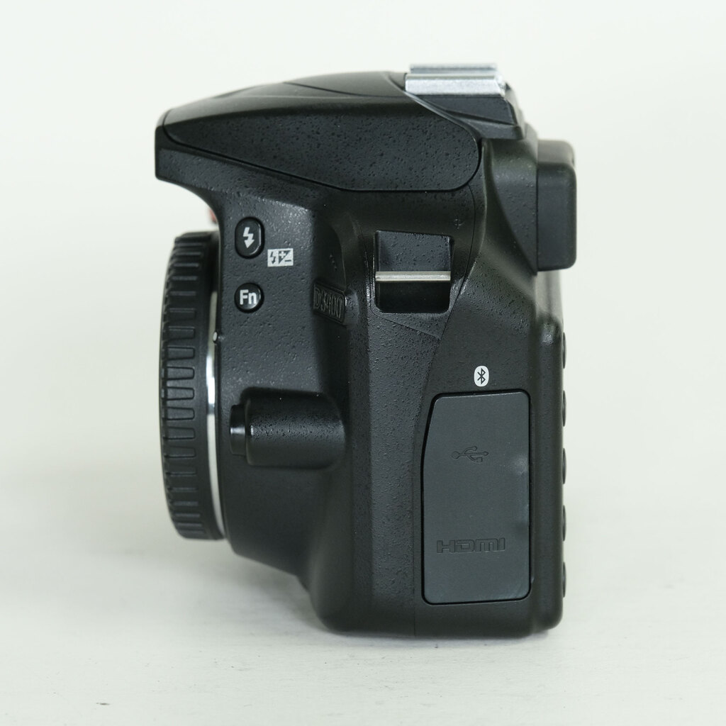 Nikon D3400