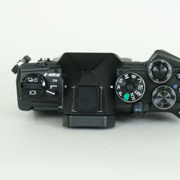 OLYMPUS OM-D E-M5 Mark III