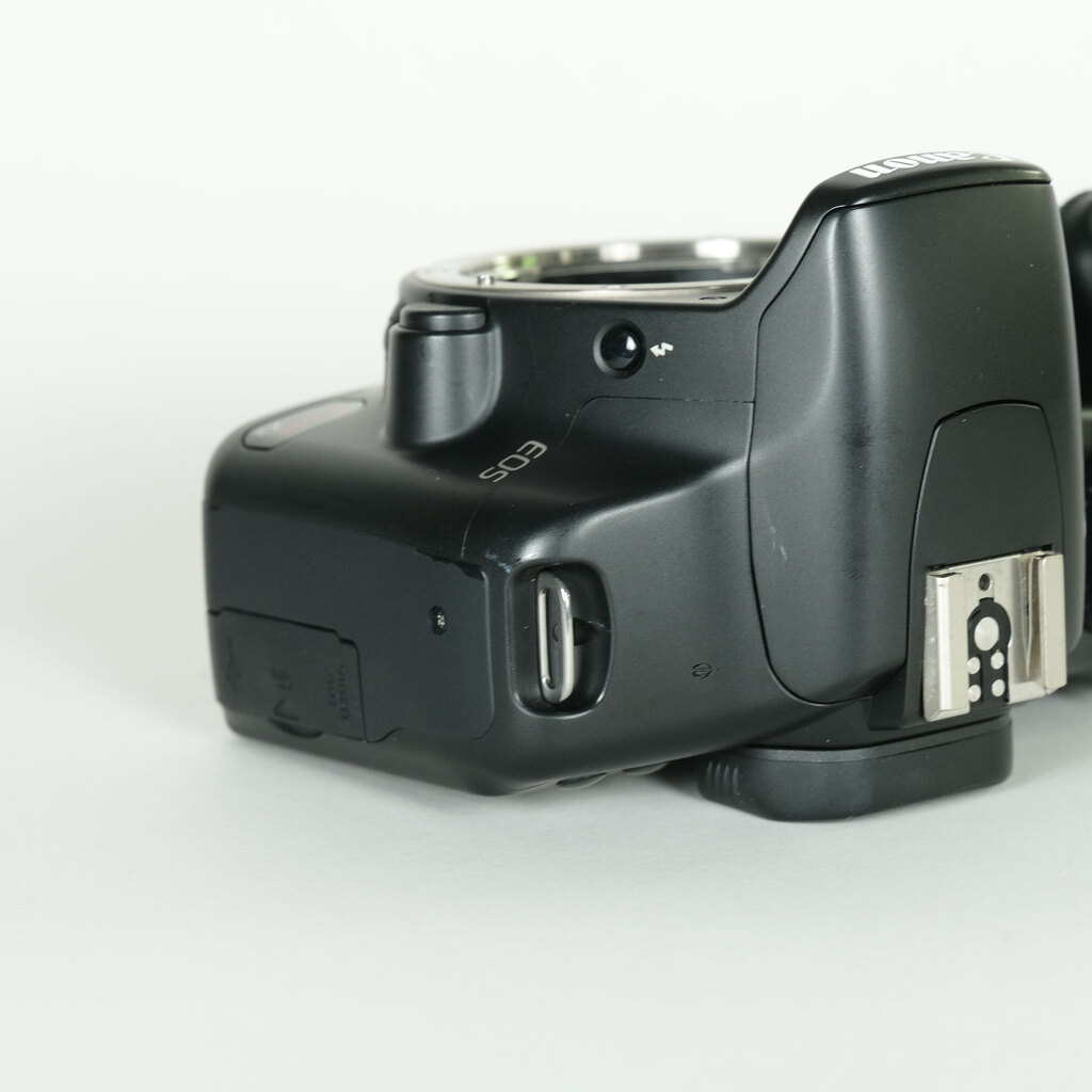 Canon EOS Kiss X2 ボディ