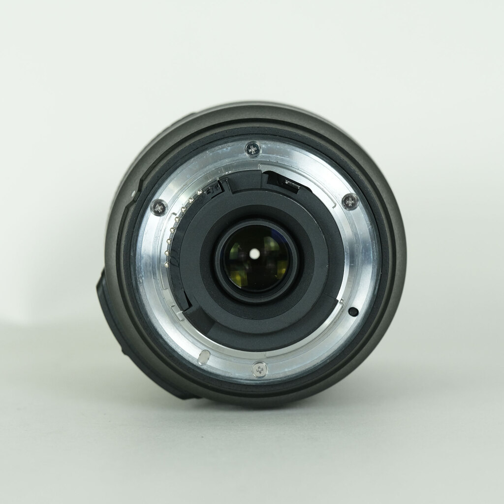 Nikon AF-S DX NIKKOR 55-300mm F4.5-5.6G ED VR Nikon AF-S DX NIKKOR 55-300mm F4.5-5.6G ED VR